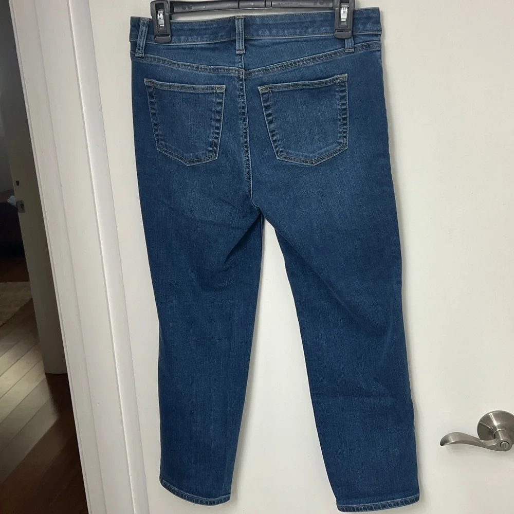 Talbots Jeans, Straight Crop 24” Inseam, Sz 4, distressed markings on front.